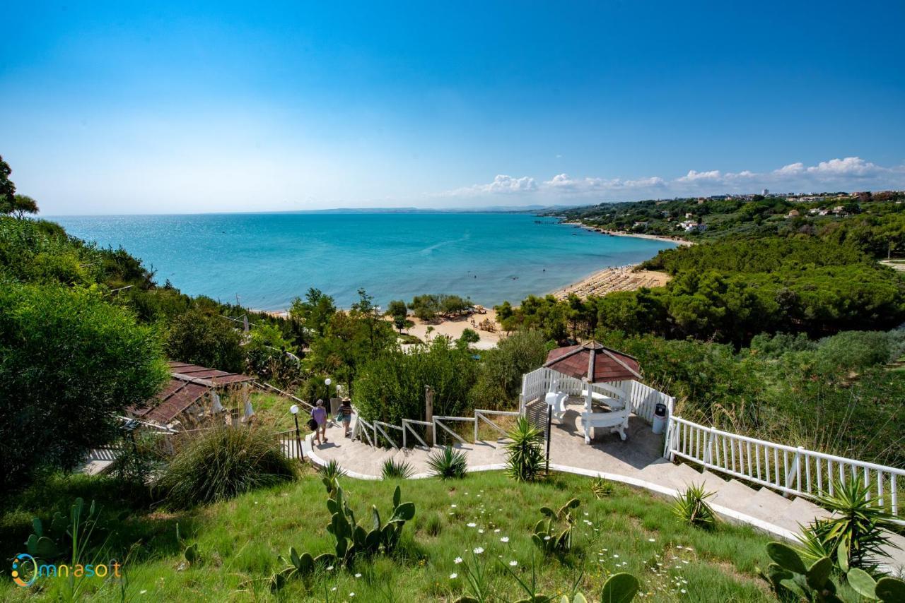 Grotta Del Saraceno Aparthotel Vasto Exteriör bild